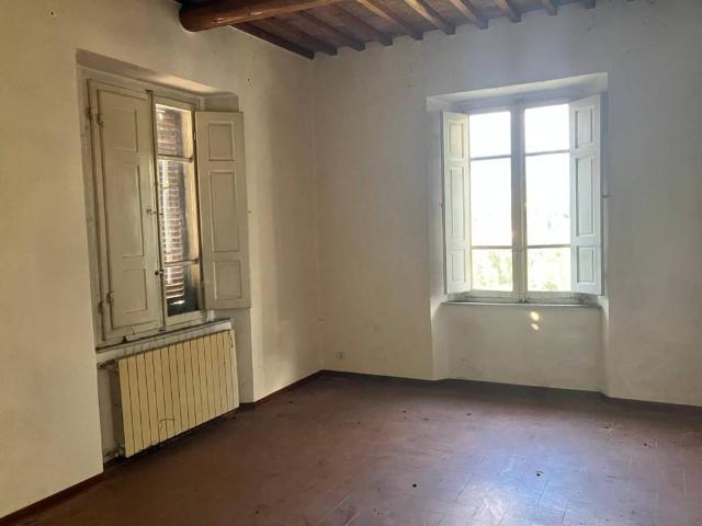 Appartamento in vendita a Unione Comuni Garfagnana, Castelnuovo Di Garfagnana