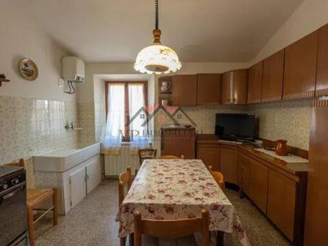 Appartamento in vendita a Castelnuovo Val Di Cecina, Toscana