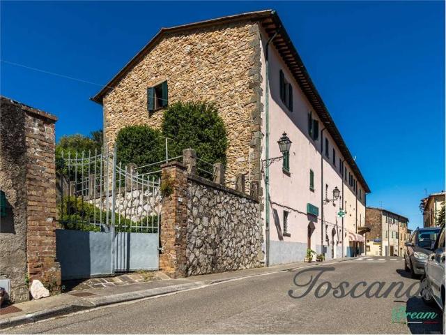 Appartamento in vendita a Castelnuovo Val Di Cecina, Toscana