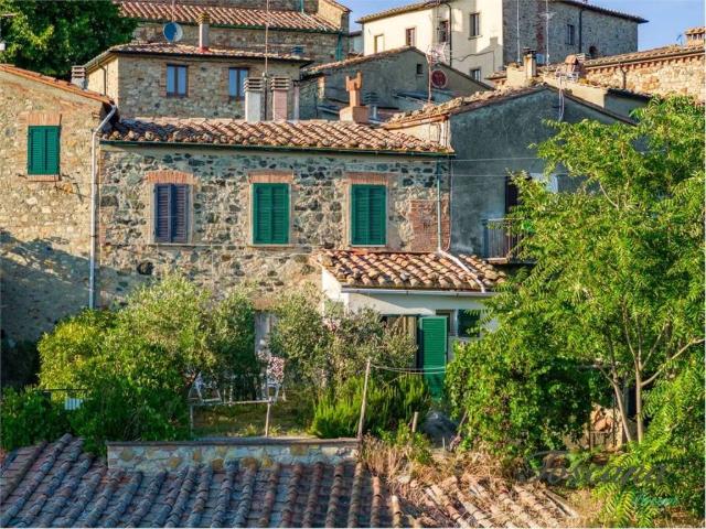 Appartamento in vendita a Castelnuovo Val Di Cecina, Toscana