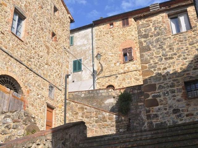 Appartamento in vendita a Castelnuovo Val Di Cecina, Toscana
