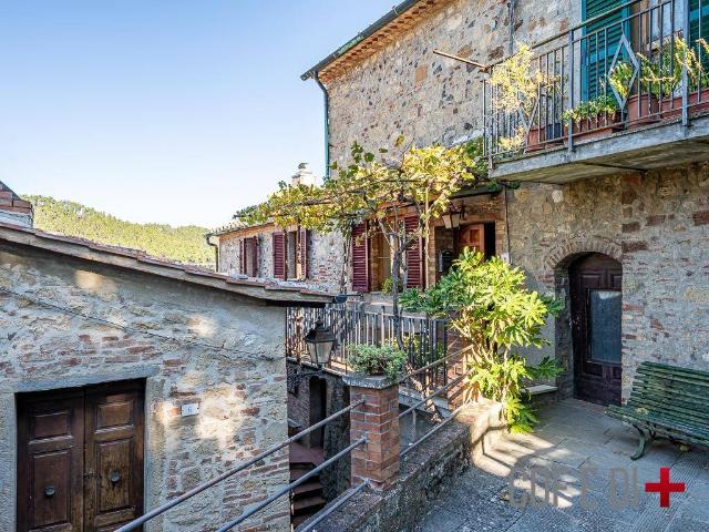 Appartamento in vendita a Castelnuovo Val Di Cecina, Toscana
