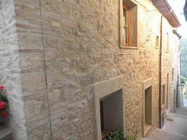 Appartamento in vendita a Castelnuovo Val Di Cecina, Toscana
