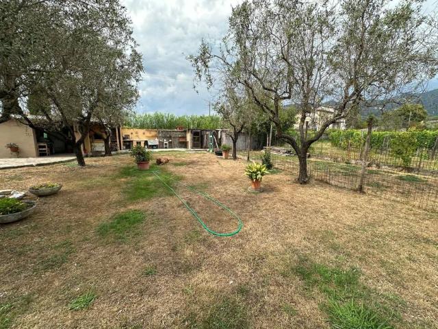 Villa Indipendente in vendita a Palvotrisia, Castelnuovo Magra