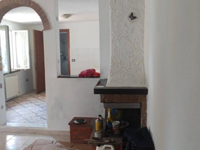 Appartamento in vendita a Palvotrisia, Castelnuovo Magra