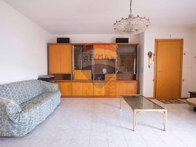 Appartamento in vendita a Macine, Marche