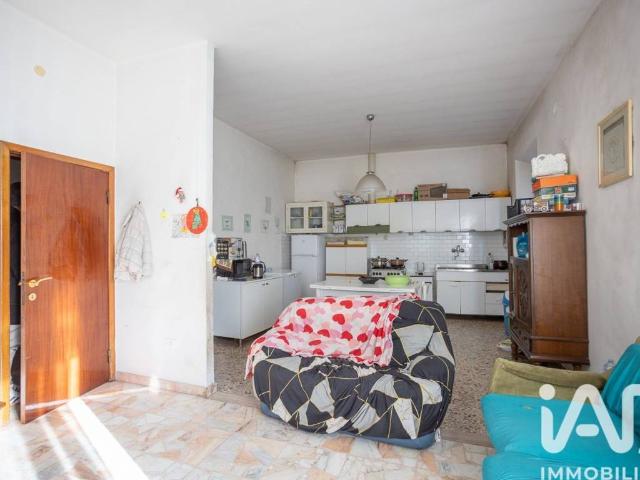 Appartamento in vendita a Macine, Marche