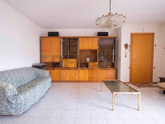 Appartamento in vendita a Macine, Marche