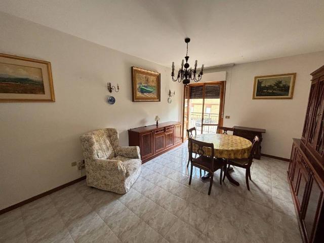 Appartamento in vendita a Quartiere Feggiani, Marche