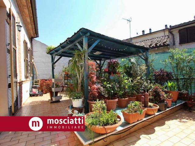Appartamento in vendita a Quartiere Feggiani, Marche
