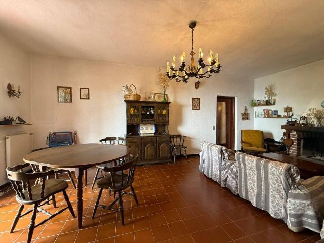 Appartamento in vendita a Castelvecchio Di Rocca Barbena, Liguria