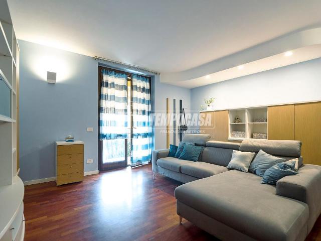 Appartamento in vendita a Castelverde, Lombardia