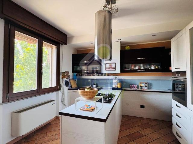 Appartamento in vendita a Castelverde, Lombardia