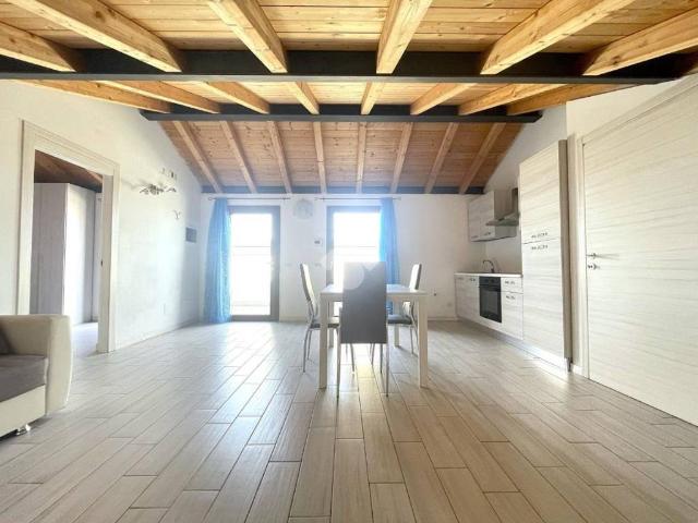 Appartamento in vendita a Castelverde, Lombardia