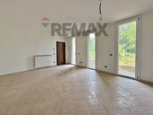 Appartamento in vendita a Castelverde, Lombardia
