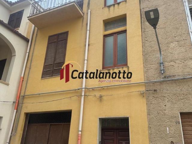 Appartamento in vendita a Quartiere Sant'Antonino, Castelvetrano