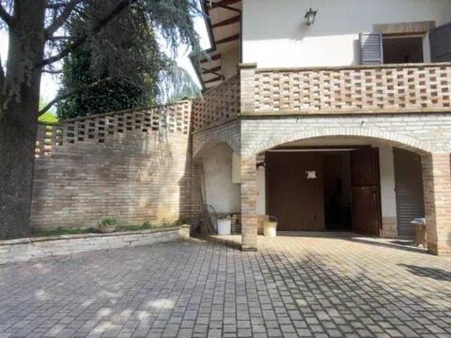 Appartamento in vendita a Castelvetro di Modena, Modena