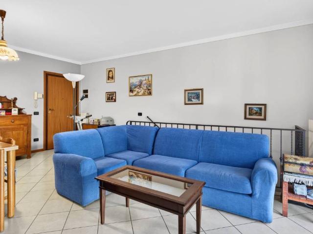 Appartamento in vendita a Castenedolo, Lombardia