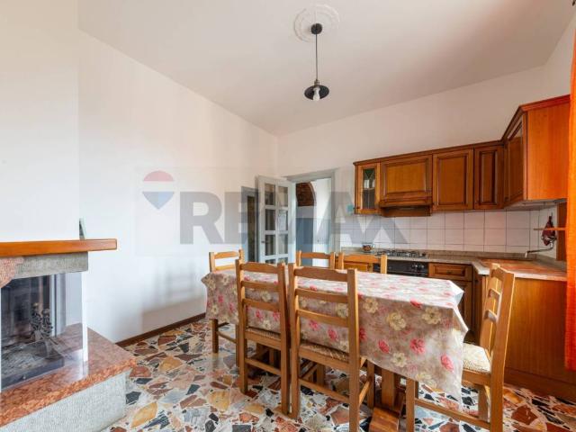 Appartamento in vendita a Castiglion Fiorentino, Toscana
