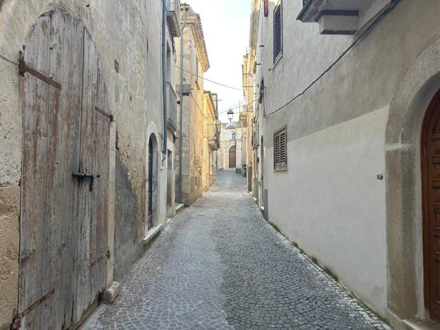 Appartamento in vendita a Castiglione A Casauria, Abruzzo
