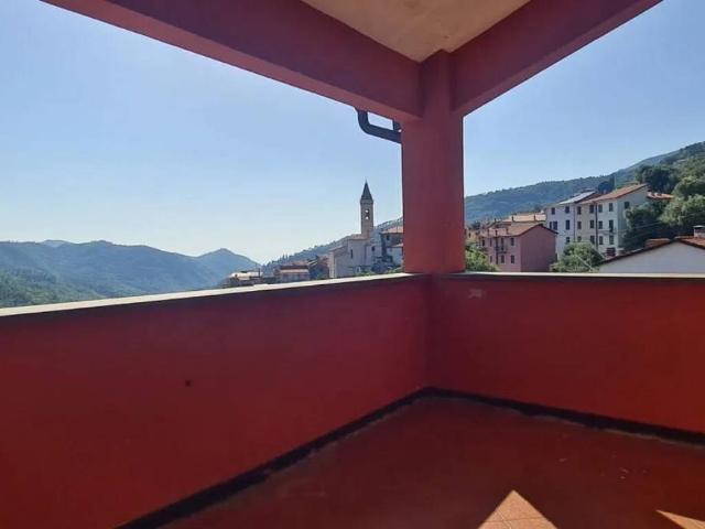 Appartamento in vendita a Castiglione Chiavarese, Liguria