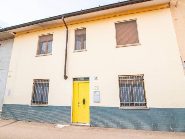 Appartamento in vendita a Castiglione D'adda, Lombardia