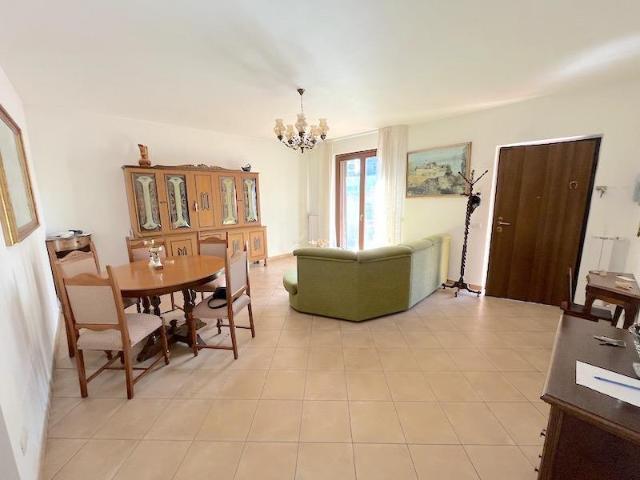 Appartamento in vendita a Gioiella, Umbria