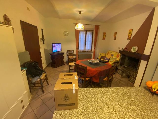 Appartamento in vendita a Gioiella
