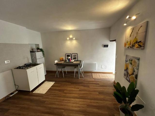 Appartamento in vendita a Poggetto, Gioiella