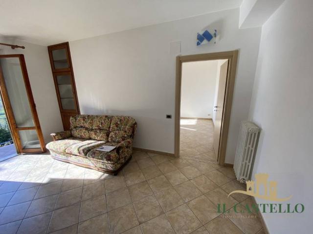 Appartamento in vendita a Macchie, Gioiella