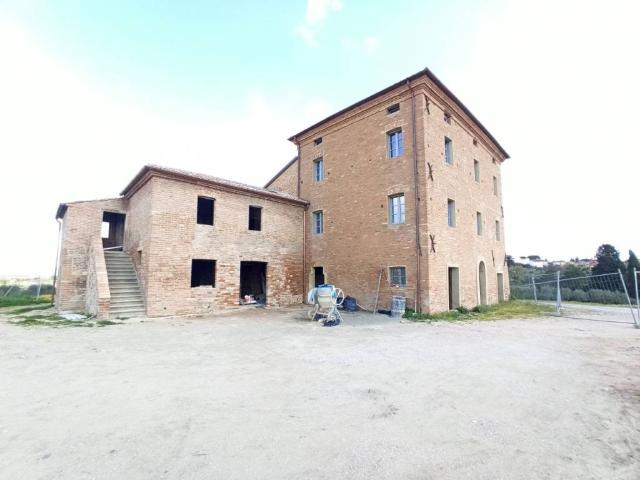 Appartamento in vendita a Gioiella