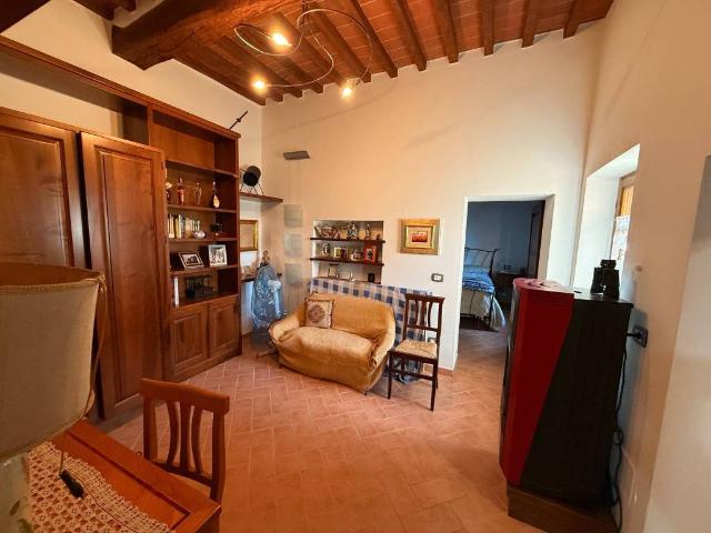 Appartamento in vendita a Macchie, Gioiella