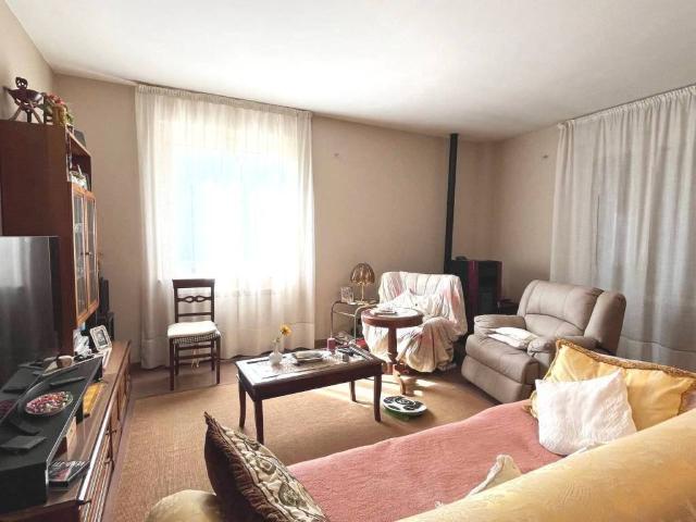 Appartamento in vendita a Gioiella, Umbria
