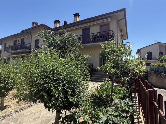 Appartamento in vendita a Gioiella, Umbria