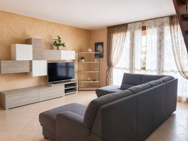 Appartamento in vendita a Castiglione Delle Stiviere, Lombardia