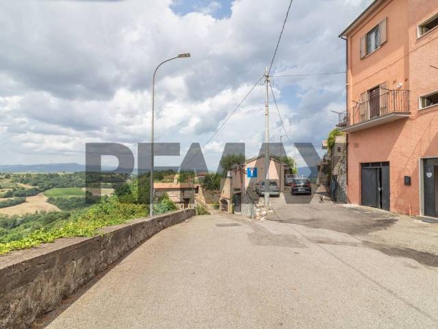 Appartamento in vendita a Castiglione In Teverina, Lazio