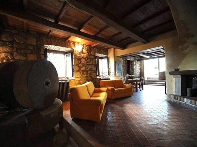 Appartamento in vendita a Castiglione In Teverina, Lazio