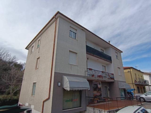Appartamento in vendita a Castiglione Messer Raimondo, Abruzzo