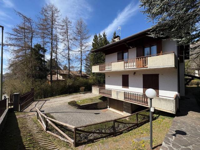 Appartamento in vendita a Dorga, Castione Della Presolana
