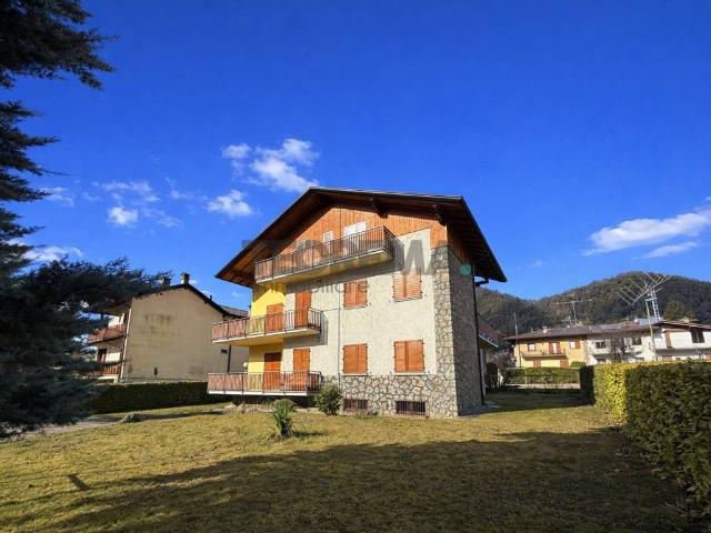 Appartamento in vendita a Castione Della Presolana, Lombardia