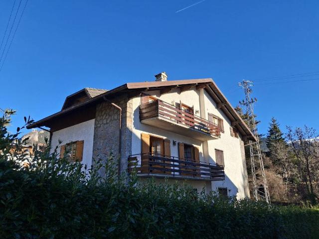 Appartamento in vendita a Dorga, Castione Della Presolana