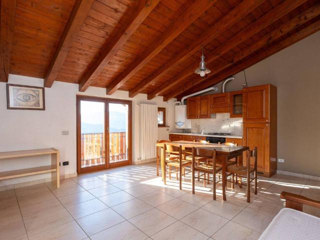 Appartamento in vendita a Castione Della Presolana, Lombardia