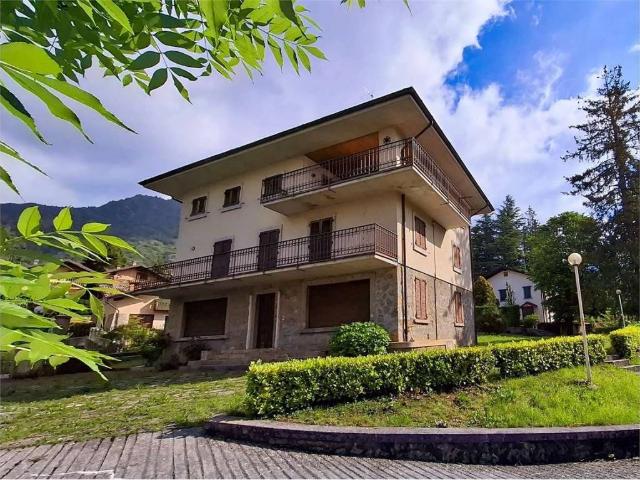 Appartamento in vendita a Dorga, Castione Della Presolana