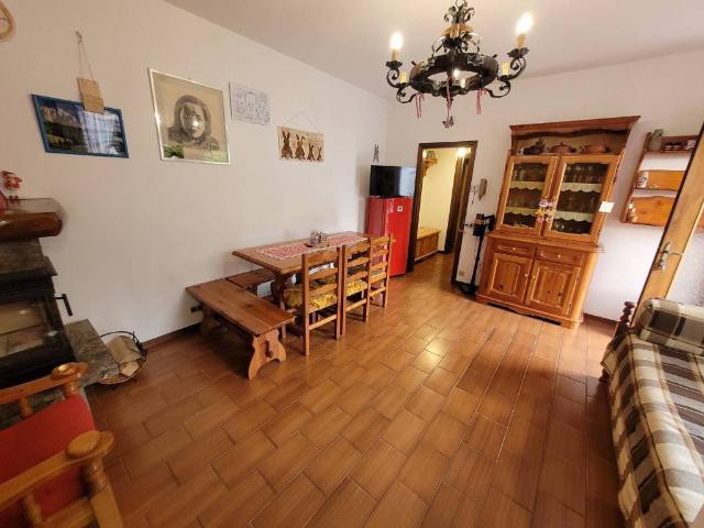 Appartamento in vendita a Agro, Castione Della Presolana