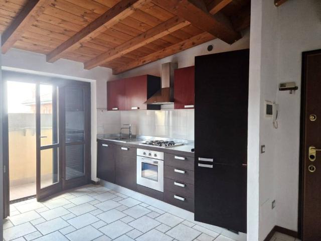 Appartamento in vendita a Castiraga Vidardo, Lombardia