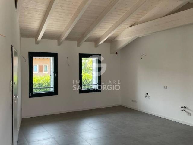 Appartamento in vendita a Castrezzato, Brescia
