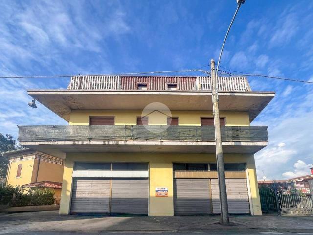 Appartamento in vendita a Castrezzato, Lombardia