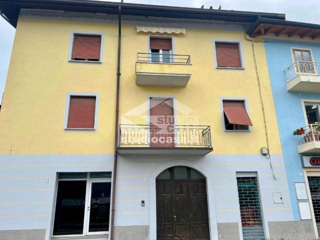 Appartamento in vendita a Castro, Lombardia