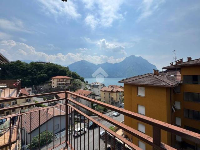 Appartamento in vendita a Castro, Lombardia