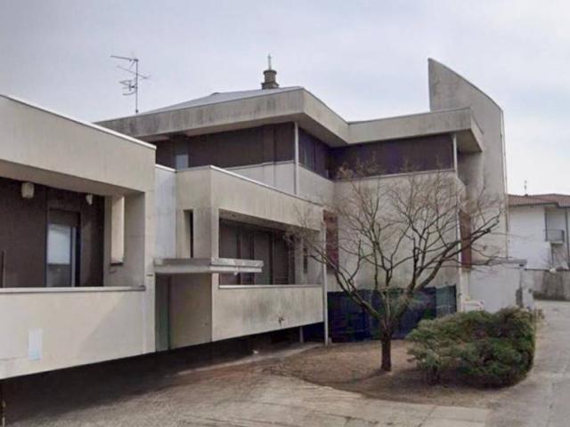 Appartamento in vendita a Castronno, Lombardia